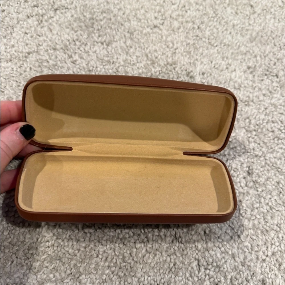 Longchamp Hard Clam Shell Glasses Sunglasses Case in Brown‎